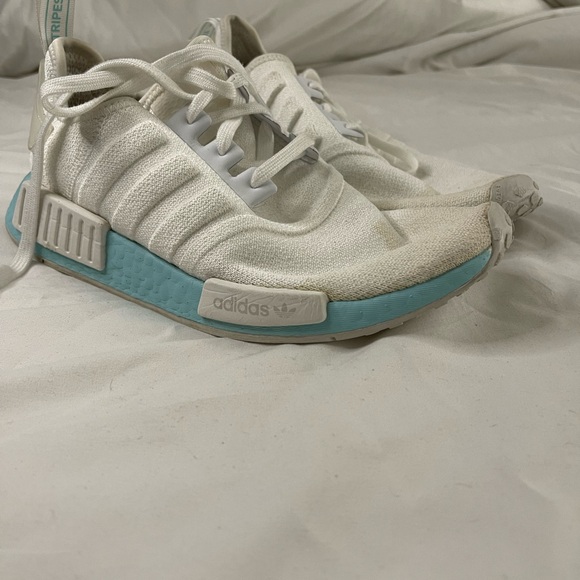 Adidas NMD R1 - Picture 3 of 5